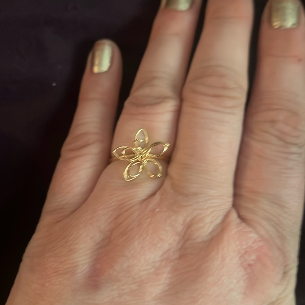 Handcrafted, gold ring flower